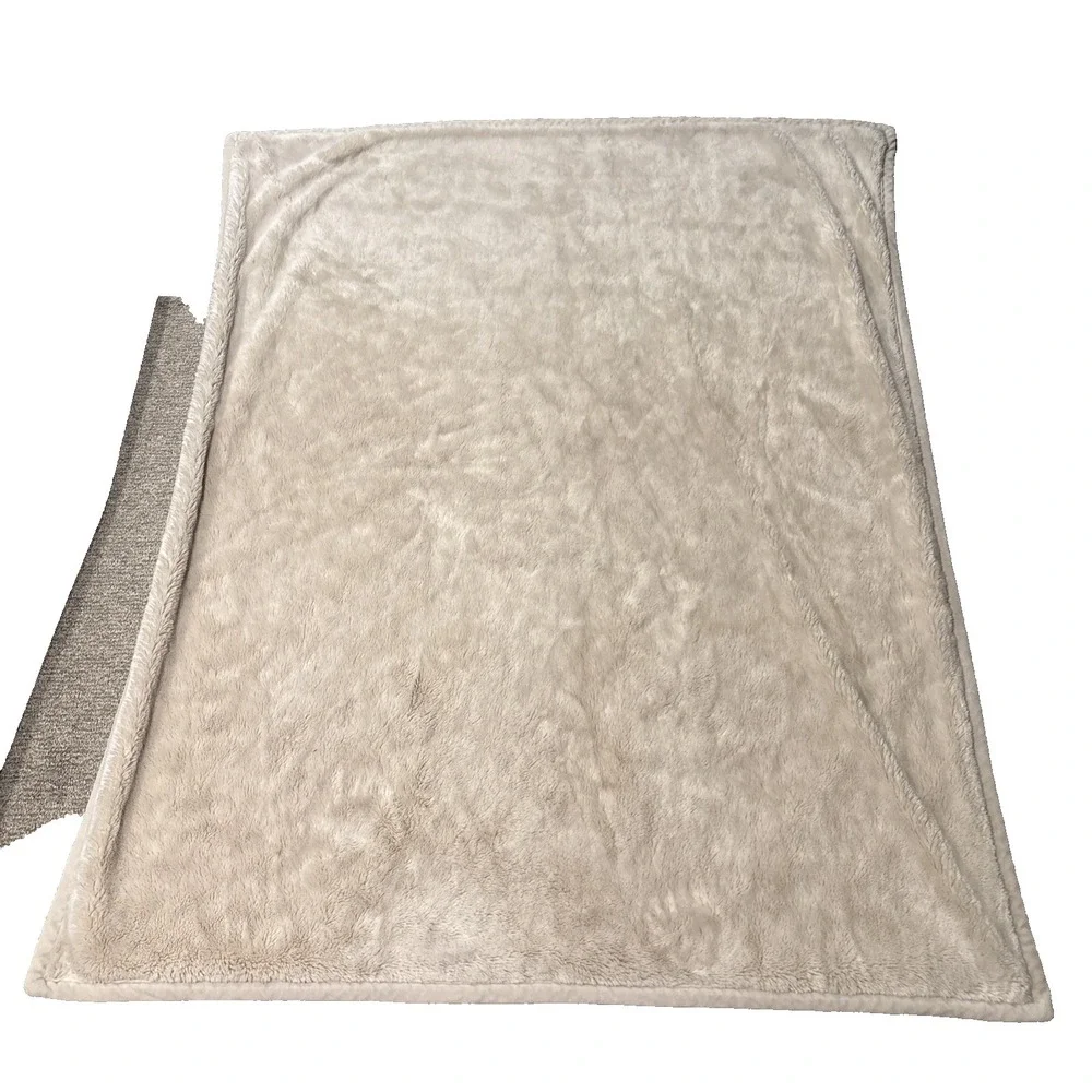 Pottery‎ Barn Faux Fur Cozy Plush Reversible Throw Blanket 50x60in Cream Ivory